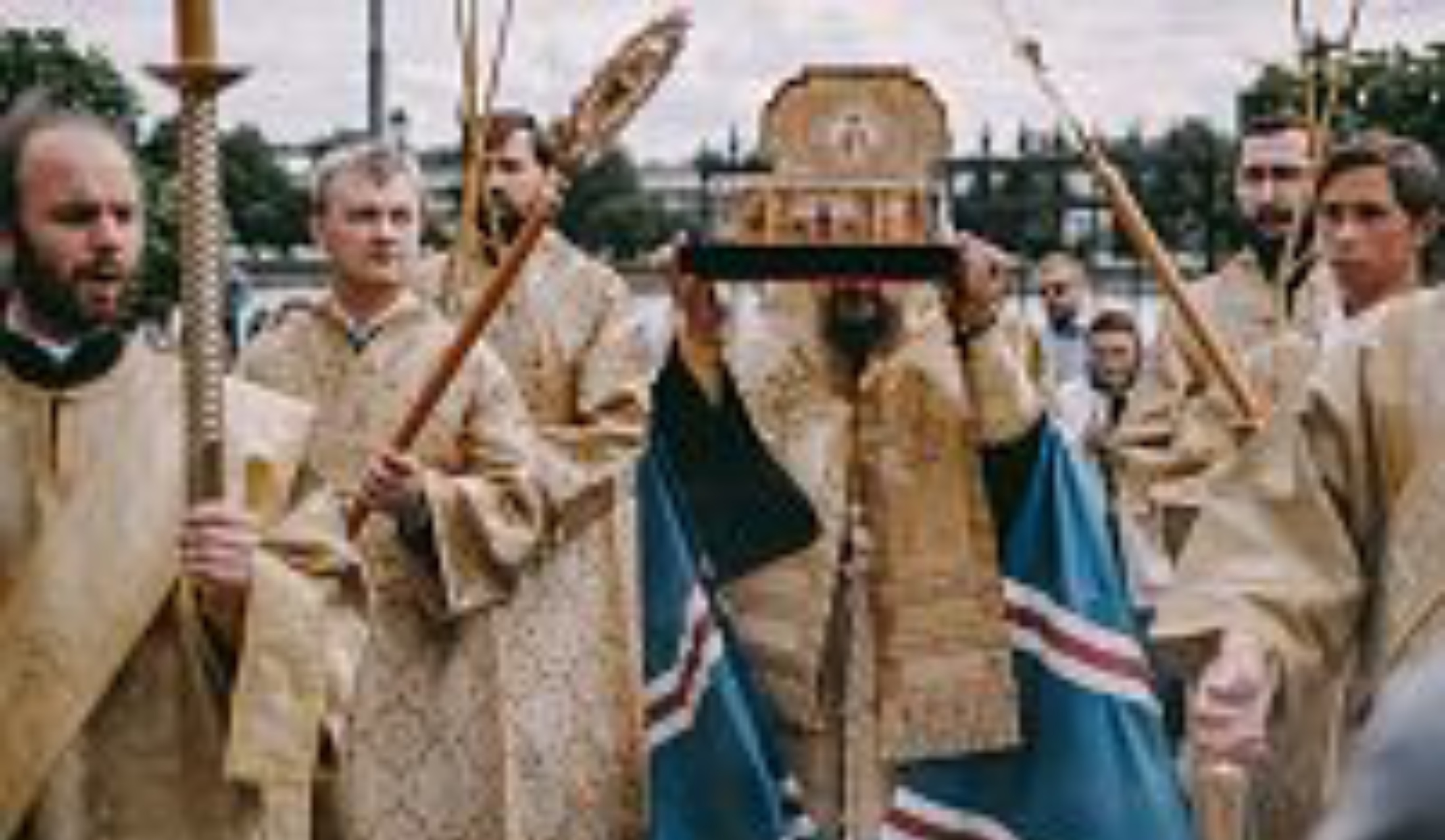 В Останкино принесен ковчег с частицей мощей святителя Луки
