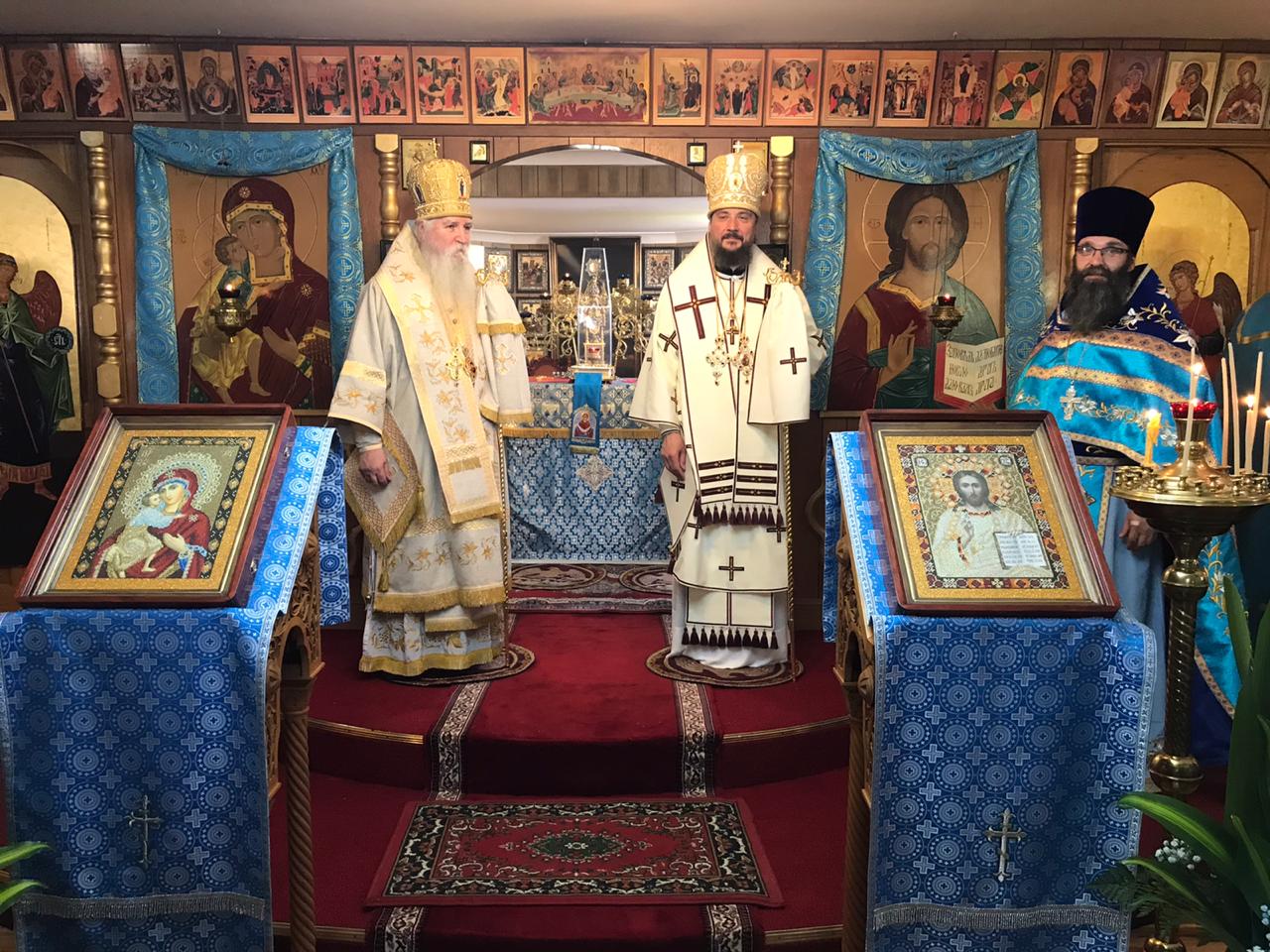 Божественная Литургия в праздник Иверской иконы Божией Матери