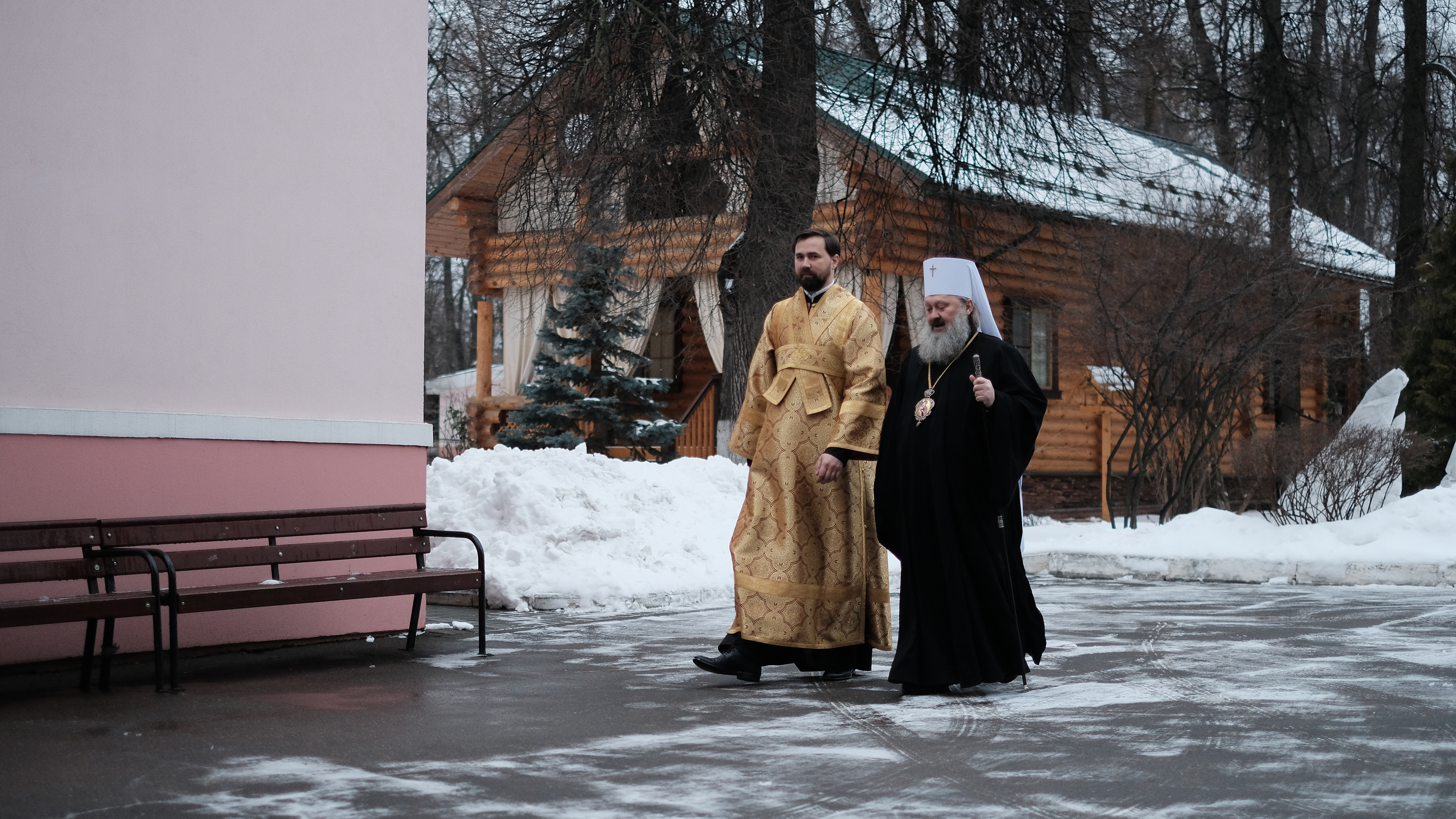 Наместник Свято-Успенской Киево-Печерской Лавры митрополит Павел возглавил Божественную литургию в Останкино 