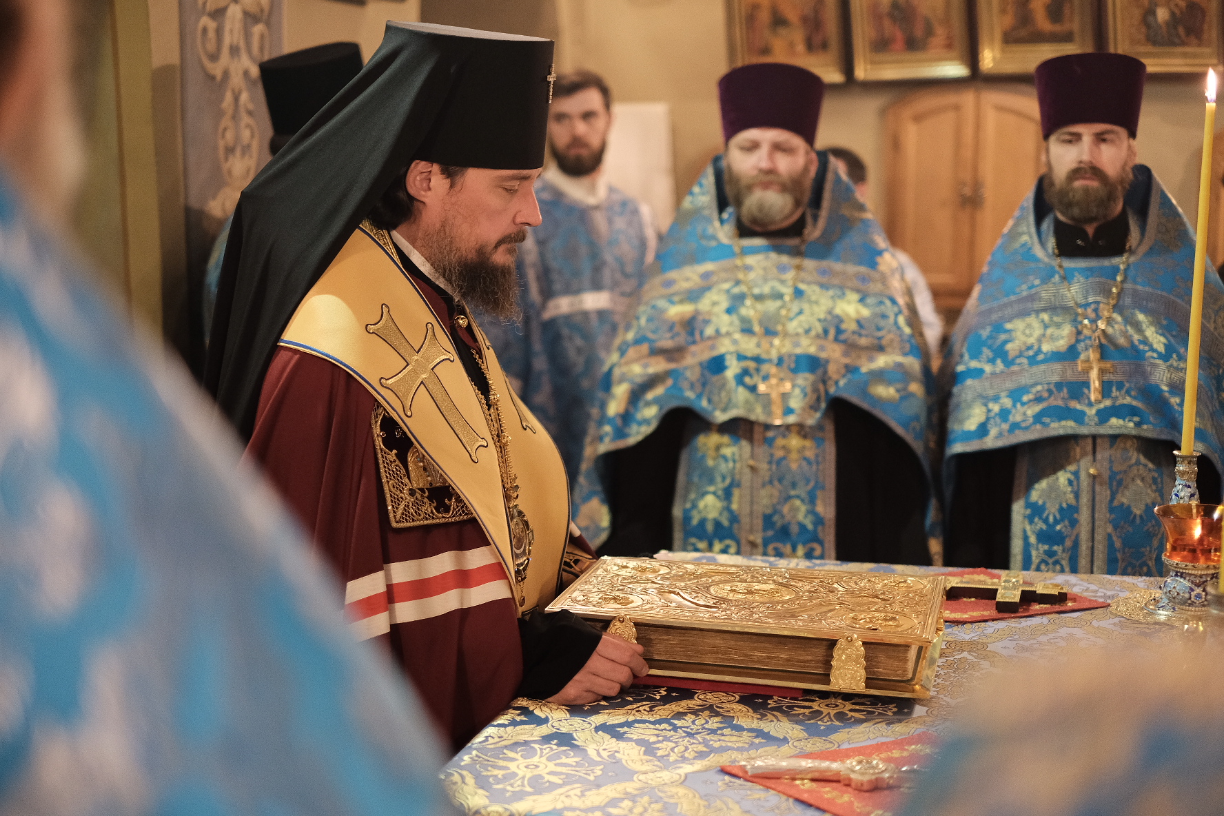 Всенощное бдение накануне Введения во храм Пресвятой Богородицы