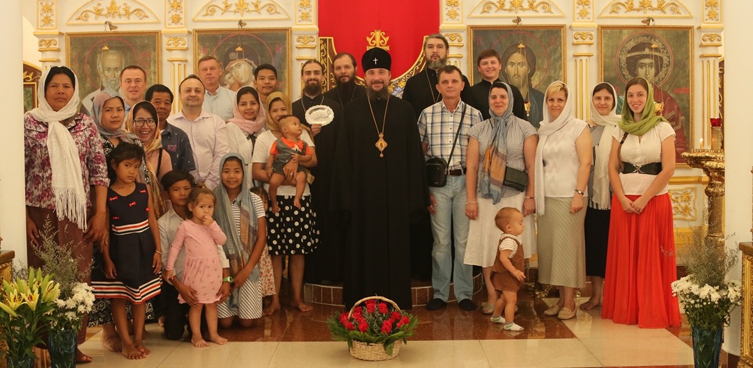 Митрополит Сергий совершил Божественную литургию в городе Пномпене (Королевство Камбоджа)