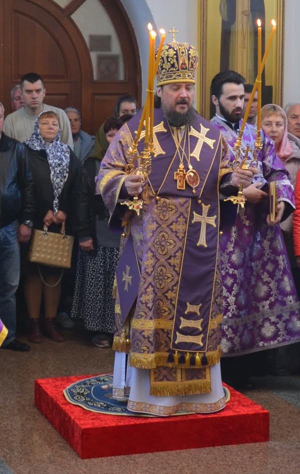 Архиепископ Солнечногорский Сергий совершил Божественную Литургию на Патриаршем подворье в Крыму